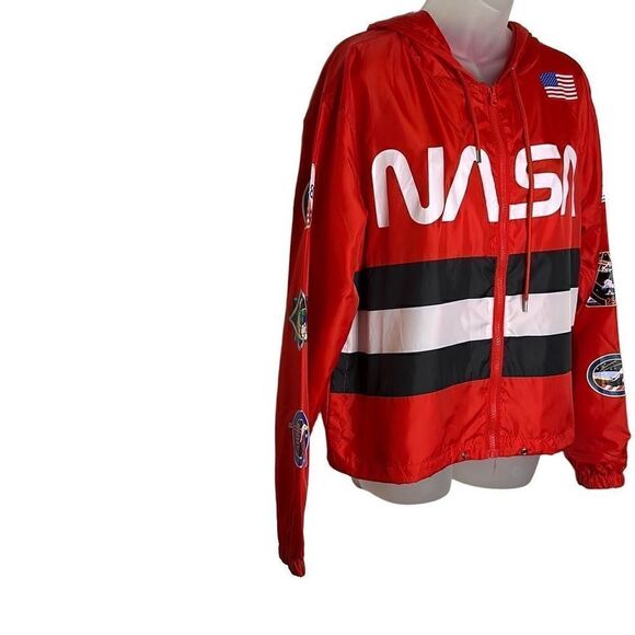 NASA Red Graphic Windbreaker by
Chemistry With Pockets Large NWT - Picture 3 of 6